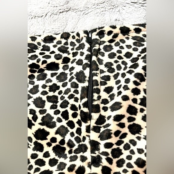 Vintage Y2K Lip Service Leopard Mini Skirt with Front Slits & D Rings SZ Medium - Picture 8 of 10